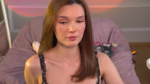 Eva online show from 05-15-26, 04:25