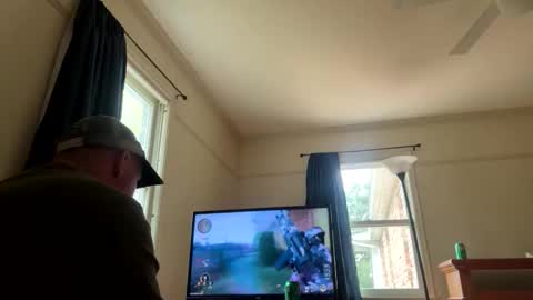 Snapshot of eaglebabyyy chatting on 10-16-25, 06:09 eaglebabyyy online show from 10-16-25, 06:09