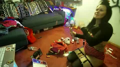 Kryztal Klear Jaxx online show from 01-06-25, 05:52