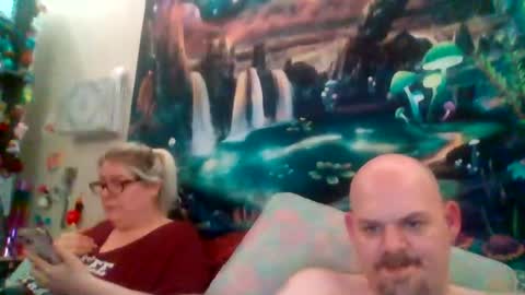 eandr6446 online show from 12-23-25, 05:38