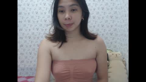 Snapshot of earthlypleasures chatting on 09-18-25, 12:07 shaina online show from 09-18-25, 12:07