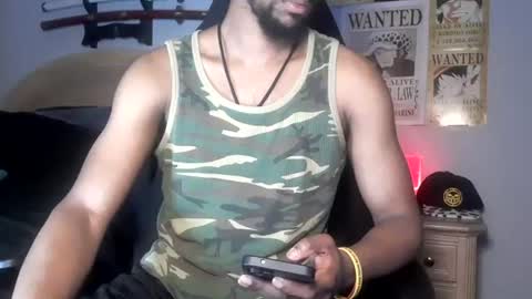 Snapshot of easybreezy20 chatting on 07-13-26, 06:05 TWITTER INSTAGRAM easybreezy20 ONLINE 1230 AM TO 7AM online show from 07-13-26, 06:05