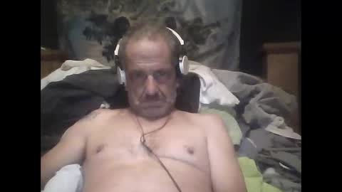 Easye online show from 10-17-25, 10:51