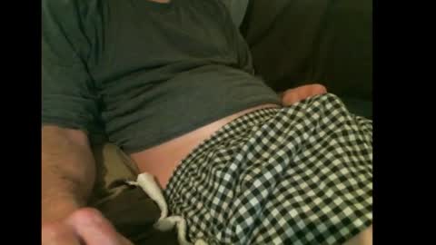 Snapshot of easysleaze chatting on 12-14-24, 02:45 Easy online show from 12-14-24, 02:45