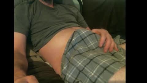 Snapshot of easysleaze chatting on 10-08-25, 12:41 Easy online show from 10-08-25, 12:41