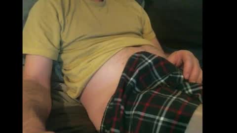 Snapshot of easysleaze chatting on 10-28-25, 01:09 Easy online show from 10-28-25, 01:09