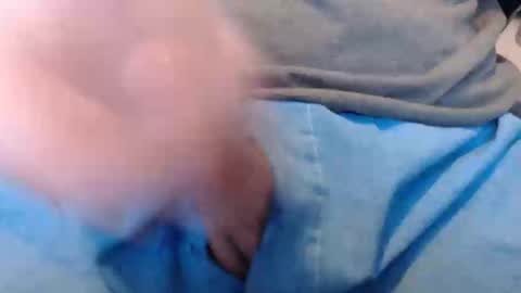 Snapshot of eat_a_peach2 chatting on 02-20-25, 10:15 eat_a_peach2 online show from 02-20-25, 10:15