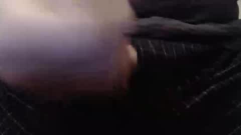 Snapshot of eat_a_peach2 chatting on 10-30-25, 11:22 eat_a_peach2 online show from 10-30-25, 11:22