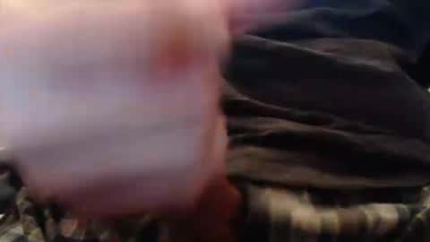 Snapshot of eat_a_peach2 chatting on 11-25-25, 11:32 eat_a_peach2 online show from 11-25-25, 11:32