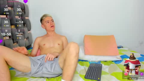 Snapshot of eat_twinks chatting on 01-08-25, 09:23 INDEPENDENT MODELS online show from 01-08-25, 09:23