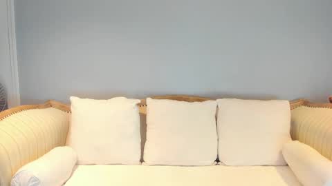 Snapshot of eatmygingersnapps chatting on 12-18-24, 04:39 Allison online show from 12-18-24, 04:39