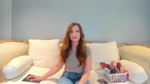 Snapshot of eatmygingersnapps chatting on 01-30-25, 04:13 Allison online show from 01-30-25, 04:13