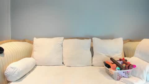 Snapshot of eatmygingersnapps chatting on 10-17-25, 02:52 Allison online show from 10-17-25, 02:52