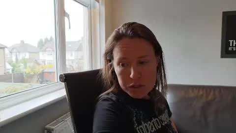 Snapshot of eatmypie69 chatting on 06-11-26, 11:30 Nadia Ferreira online show from 06-11-26, 11:30