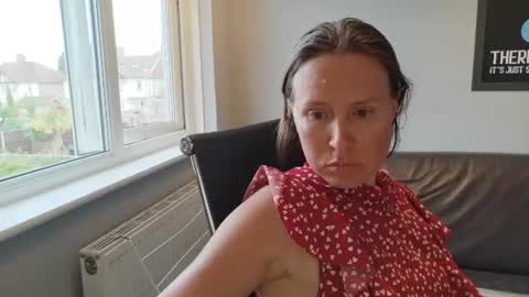 Snapshot of eatmypie69 chatting on 07-06-26, 06:43 Nadia Ferreira online show from 07-06-26, 06:43