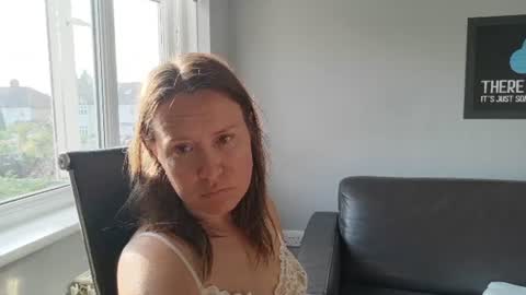 Snapshot of eatmypie69 chatting on 07-18-26, 06:17 Nadia Ferreira online show from 07-18-26, 06:17