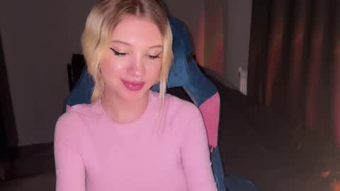 Snapshot of eazylove156 chatting on 03-07-25, 12:15 Michael online show from 03-07-25, 12:15