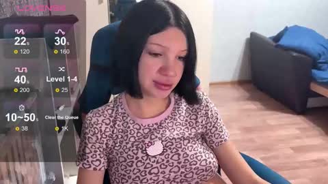 Snapshot of eazylove156 chatting on 10-15-25, 06:02 Michael online show from 10-15-25, 06:02