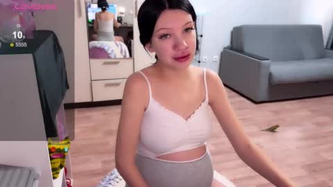 Snapshot of eazylove156 chatting on 11-25-25, 07:08 Michael online show from 11-25-25, 07:08