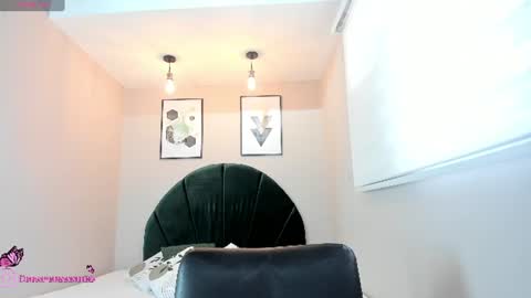 Snapshot of ebbafernandez1_ chatting on 07-17-26, 12:23 online show from 07-17-26, 12:23