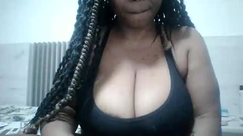 ebonny258729 online show from 05-25-26, 05:41