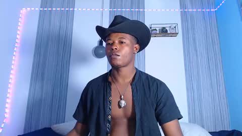 Chris Palaz  online show from 12-21-25, 04:08