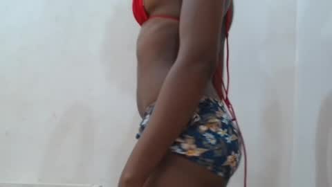 Snapshot of ebony7510 chatting on 06-17-26, 03:02 Judith online show from 06-17-26, 03:02