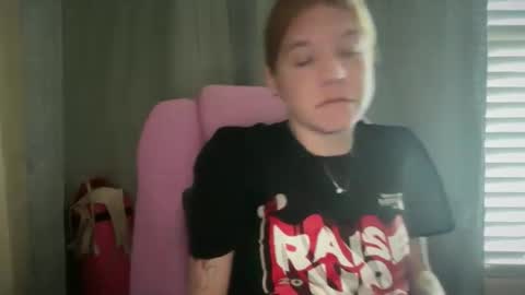 Snapshot of ebony8ivory chatting on 04-18-26, 10:43 americnbarbie online show from 04-18-26, 10:43