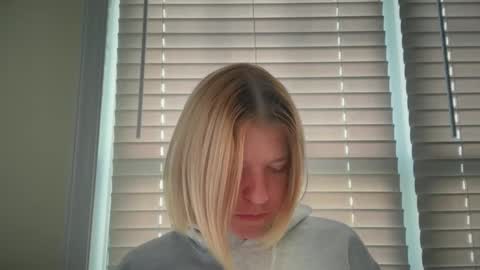Snapshot of ebony8ivory chatting on 04-21-26, 12:11 americnbarbie online show from 04-21-26, 12:11