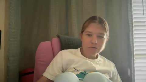 Snapshot of ebony8ivory chatting on 04-26-26, 03:32 americnbarbie online show from 04-26-26, 03:32