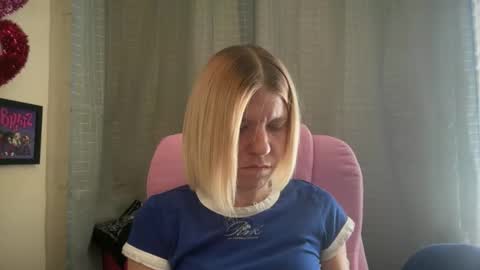 Snapshot of ebony8ivory chatting on 05-26-26, 03:30 americnbarbie online show from 05-26-26, 03:30