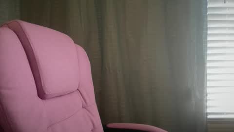Snapshot of ebony8ivory chatting on 05-29-26, 02:26 americnbarbie online show from 05-29-26, 02:26