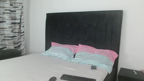 Snapshot of ebony_arya chatting on 09-21-25, 07:15 Arya online show from 09-21-25, 07:15