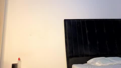 Snapshot of ebony_arya chatting on 11-15-25, 08:27 Arya online show from 11-15-25, 08:27