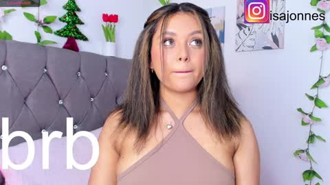 Snapshot of ebony_curly2 chatting on 12-20-24, 11:47 isa online show from 12-20-24, 11:47