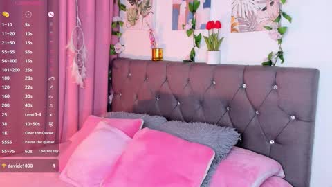 Snapshot of ebony_curly2 chatting on 02-04-26, 11:09 isa online show from 02-04-26, 11:09