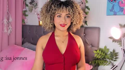 Snapshot of ebony_curly2 chatting on 02-12-26, 11:33 isa online show from 02-12-26, 11:33
