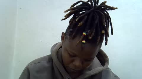 ebony_cuttey30 online show from 04-13-26, 05:02