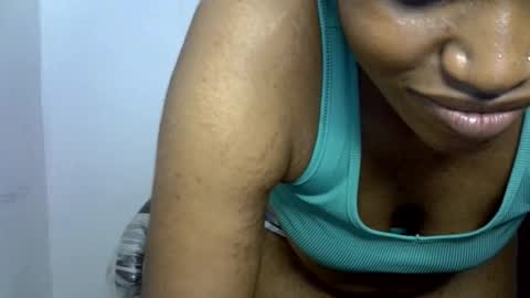 Snapshot of ebony_dickdrainer chatting on 02-14-26, 10:06 Beky online show from 02-14-26, 10:06