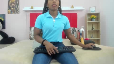 linda online show from 12-18-25, 12:00