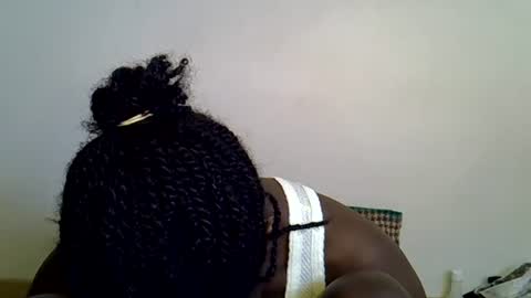 ebony_lynne online show from 06-24-26, 09:30