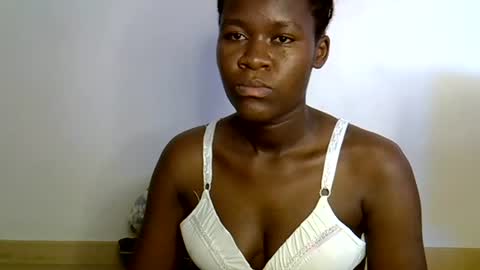 ebony_lynne online show from 07-01-26, 01:07
