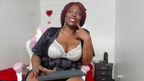 Ebony Mine online show from 01-01-25, 10:00