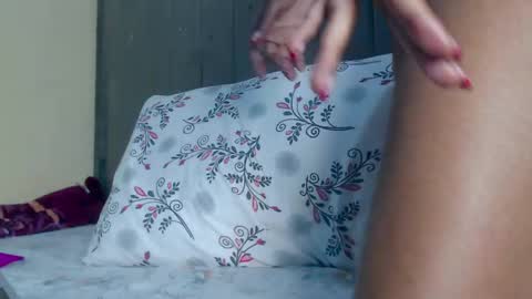 EBONY PETITE online show from 03-03-25, 07:32