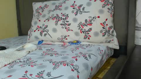 EBONY PETITE online show from 03-09-25, 07:12