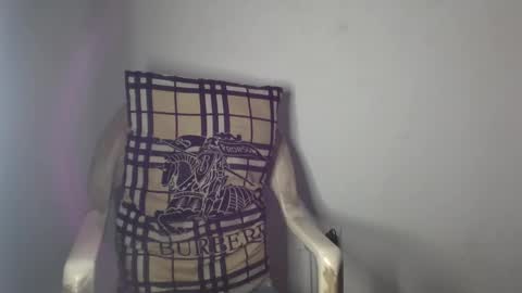 delilah online show from 12-17-24, 06:02