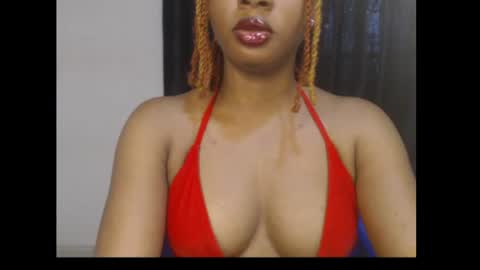 Snapshot of ebony_queenx chatting on 07-17-26, 08:10 Queen online show from 07-17-26, 08:10