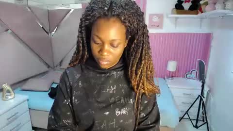 ebony_rizon online show from 06-09-26, 01:01