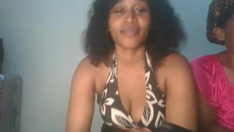 Snapshot of ebony_squiter chatting on 12-15-25, 07:29 Ebony squiter online show from 12-15-25, 07:29
