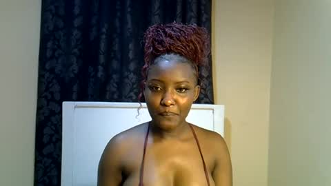 Snapshot of ebonybarbieee chatting on 07-04-26, 02:12 Barbie online show from 07-04-26, 02:12